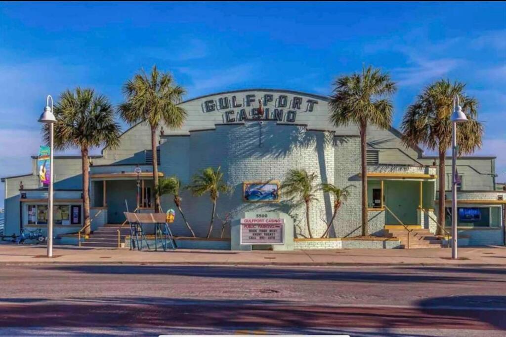 In The Center Of Gulfport, Min Away From The Beach! St. Petersburg Exteriör bild